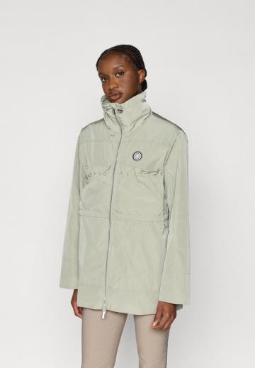 Спортивная куртка