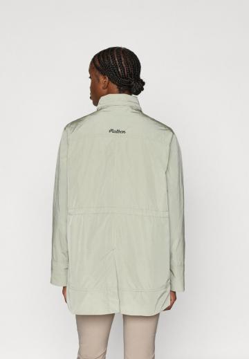 Спортивная куртка