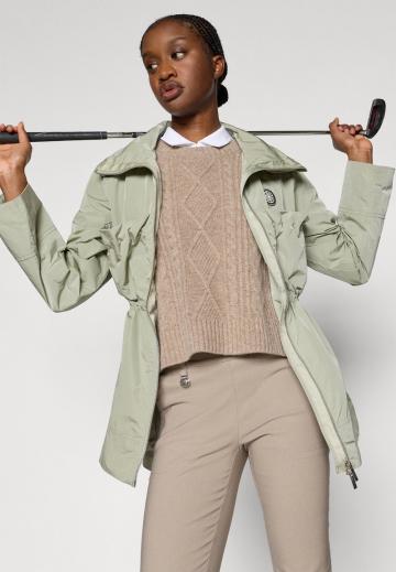 Спортивная куртка