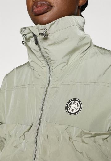 Спортивная куртка