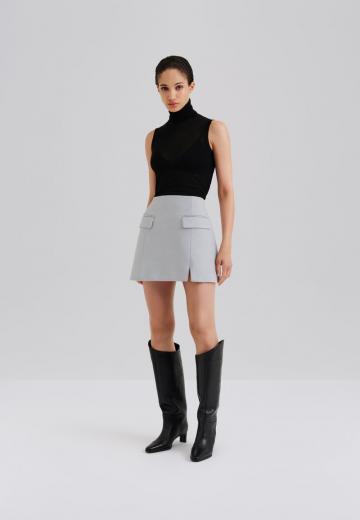 Юбка с накладными карманами