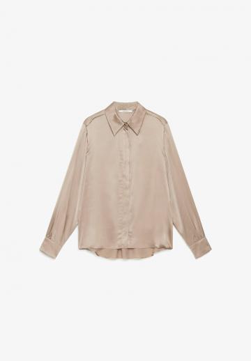 Атласная блузка