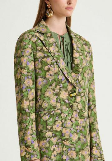 Короткое пальто