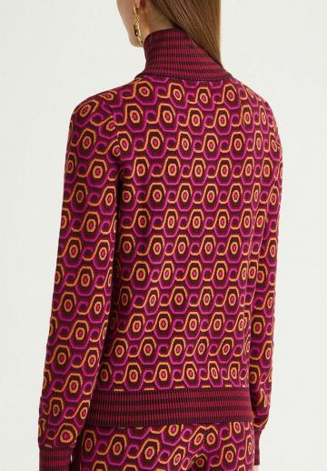 Жаккардовая вязаная кофта