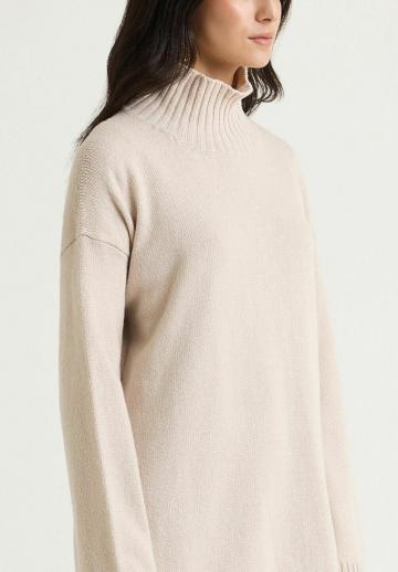 Длинный пуловер