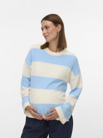 Пуловер в полоску