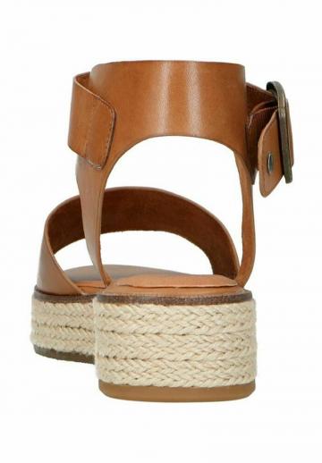 Босоножки на платформе