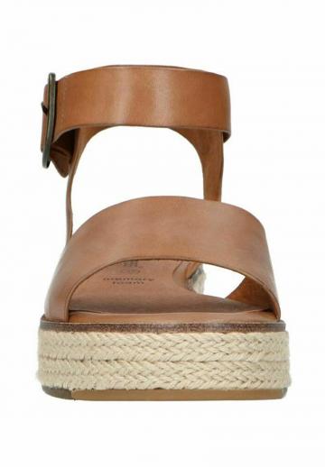 Босоножки на платформе