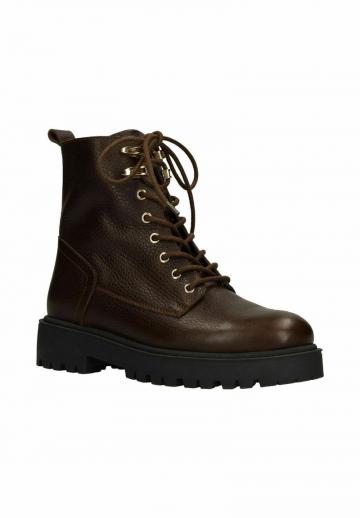 Ботинки на шнуровке