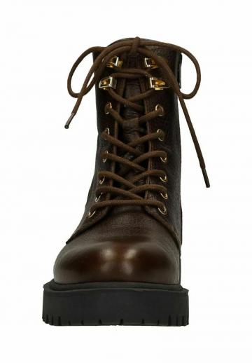 Ботинки на шнуровке