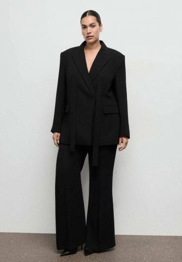 Короткое пальто