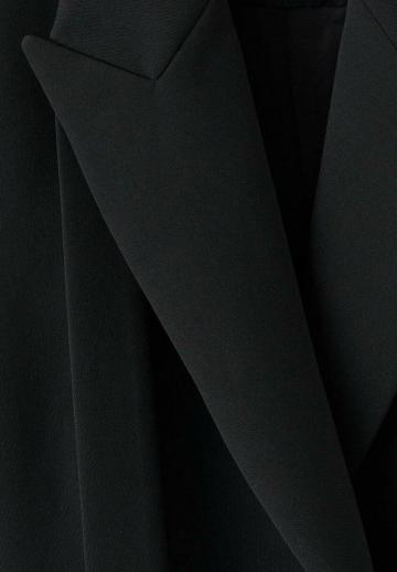 Короткое пальто