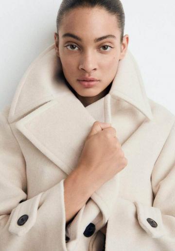 Короткий блейзер