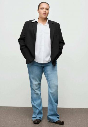 Короткое пальто