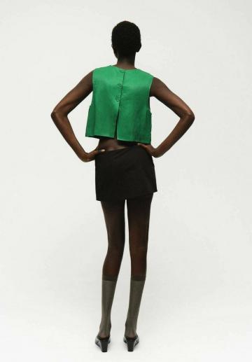 Блузка без рукавов