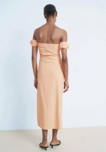 Платье без бретелек