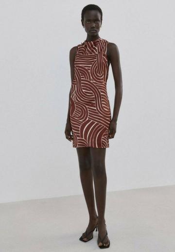 Короткое платье