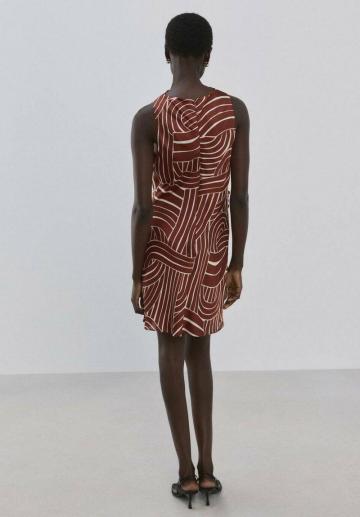 Короткое платье