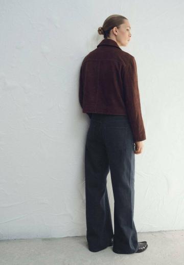 Клешеные джинсы