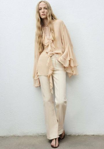 Клешеные джинсы