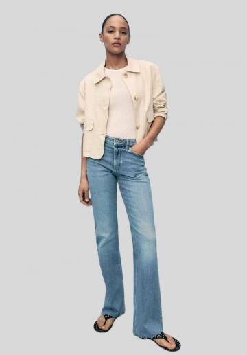 Клешеные джинсы