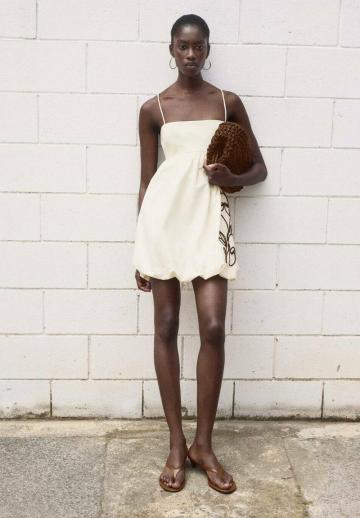 Короткое платье