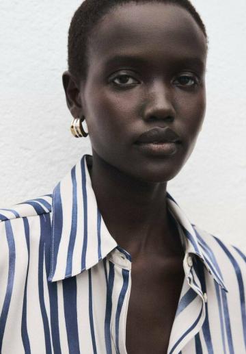 Атласная блузка