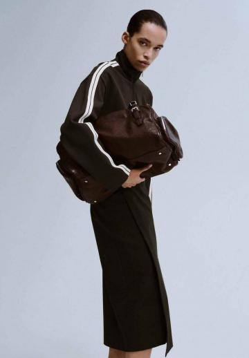 Спортивная куртка