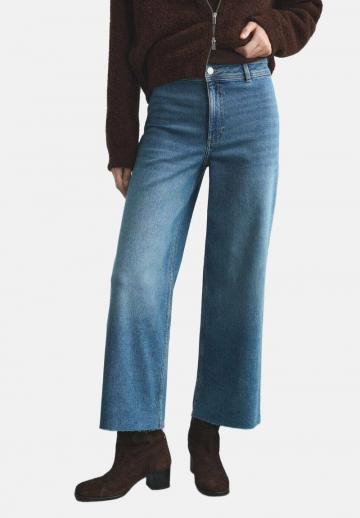 Короткие джинсы