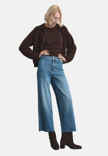 Короткие джинсы