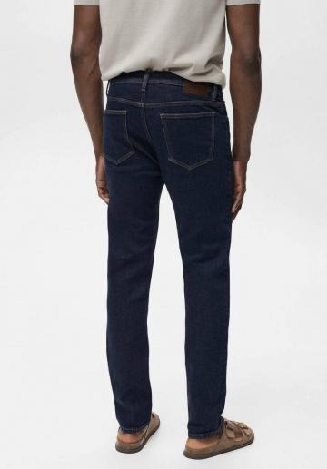 Узкие джинсы