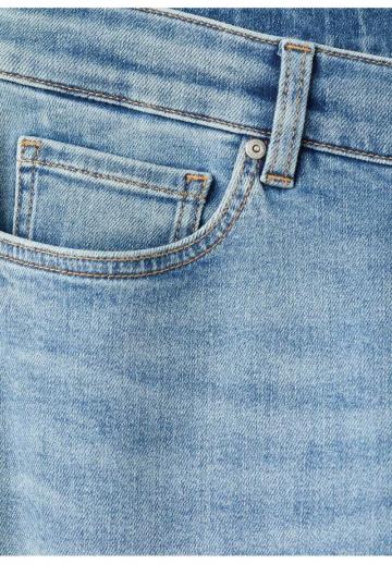 Узкие джинсы