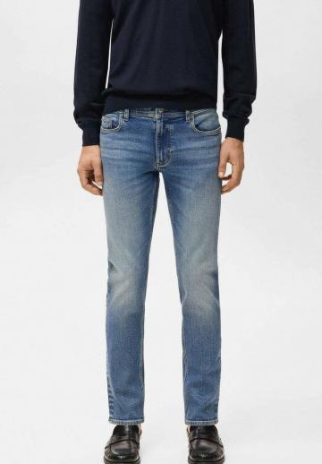Узкие джинсы