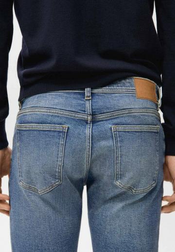 Узкие джинсы