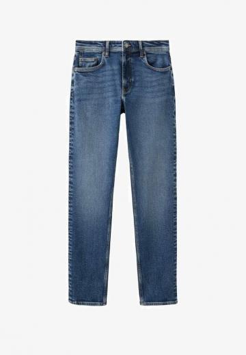 Узкие джинсы