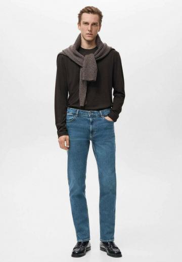 Узкие джинсы
