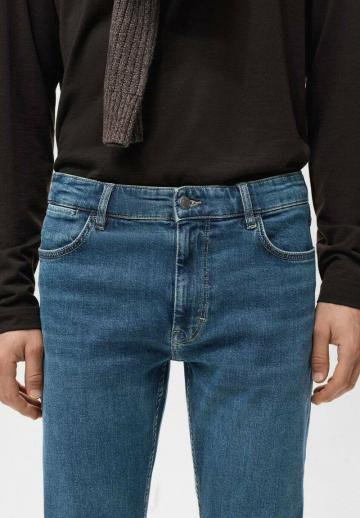 Узкие джинсы