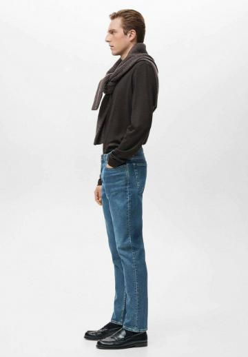 Узкие джинсы