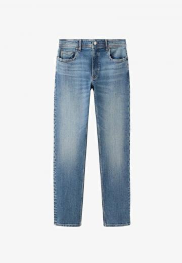 Узкие джинсы