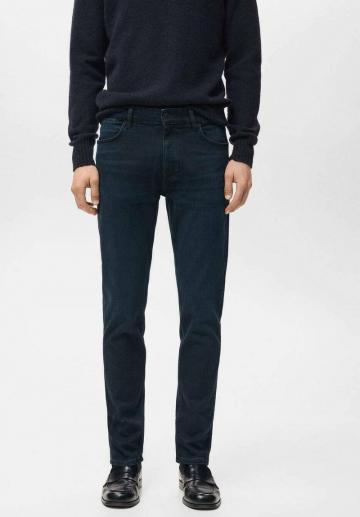 Узкие джинсы