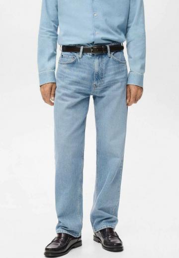 Прямые джинсы