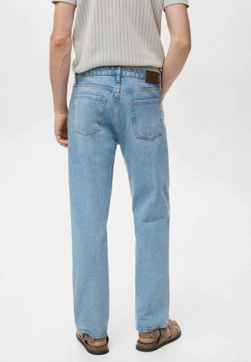 Прямые джинсы