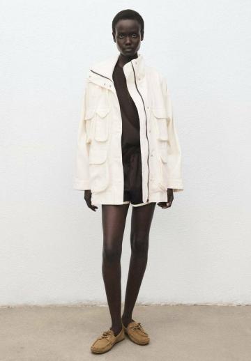 Короткое пальто