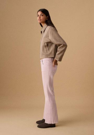 Клешеные брюки