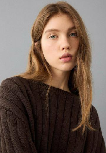 Вязаная кофта