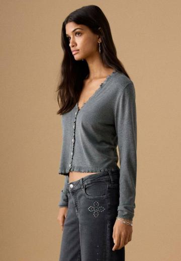 Вязаная кофта