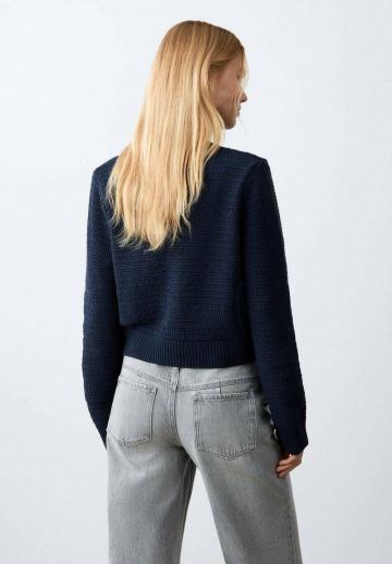 Вязаная кофта