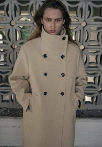 Шерстяное пальто