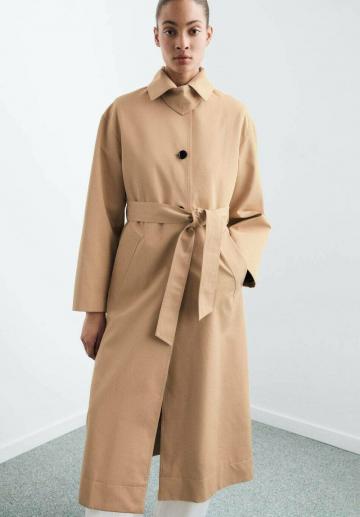 Шерстяное пальто