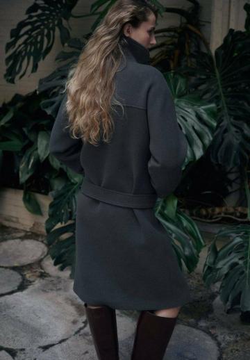 Шерстяное пальто